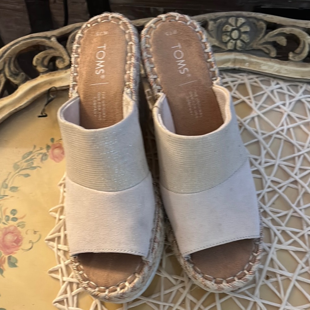 Toms Cream Espadrille Shoes with Slip-On Design